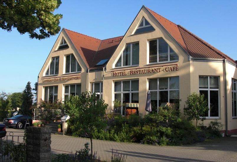 Arthotel Landhaus Zur Alten Gaertnerei Zossen Exterior foto